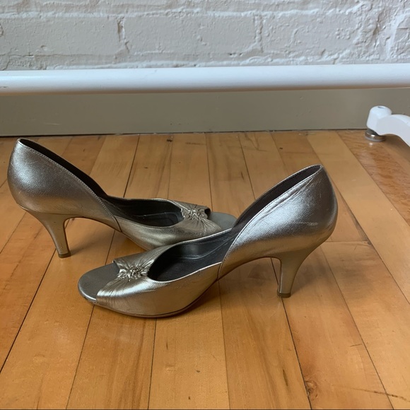 Gianni Bini Silver Peep Toe Heels - Picture 3 of 5